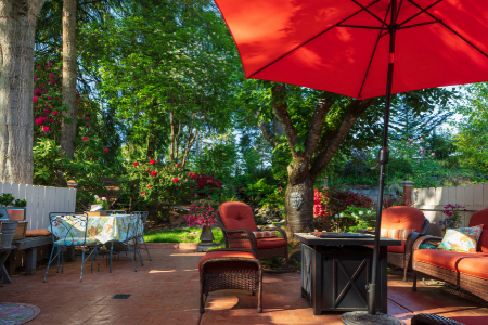 A backyard oasis showing an achievable home improvement project.